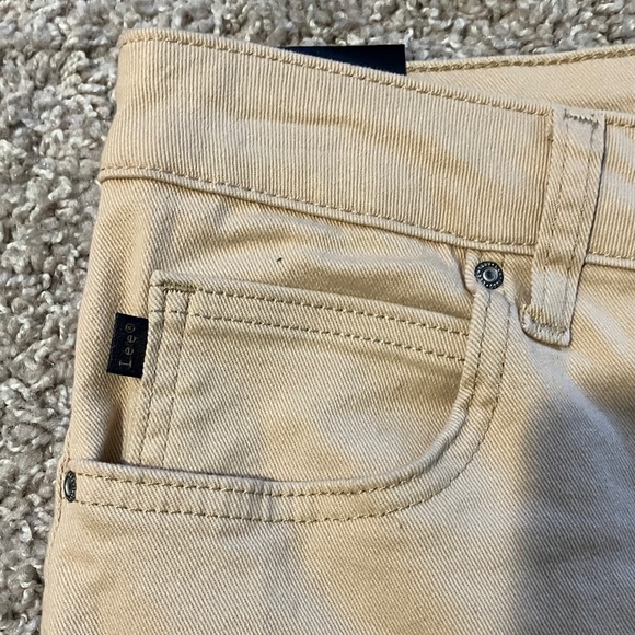 Lee Women's Cropped Beige Jeans - Picture 4 of 14